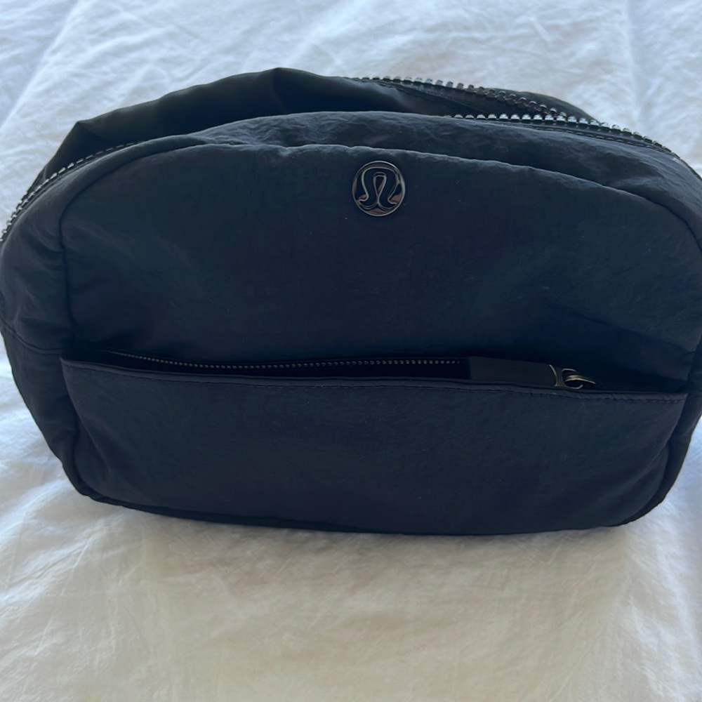 Lululemon pouch